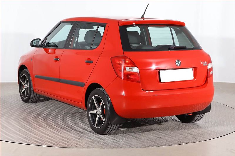 Škoda Fabia (2010) 1.2 TSI, Serv.kniha - fotka 4 z 15