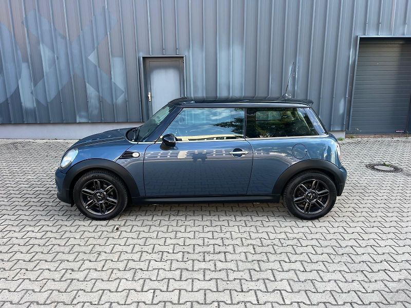Mini Cooper 1,6 i / 90 kW / Horizon Blue  - fotka 6 z 15