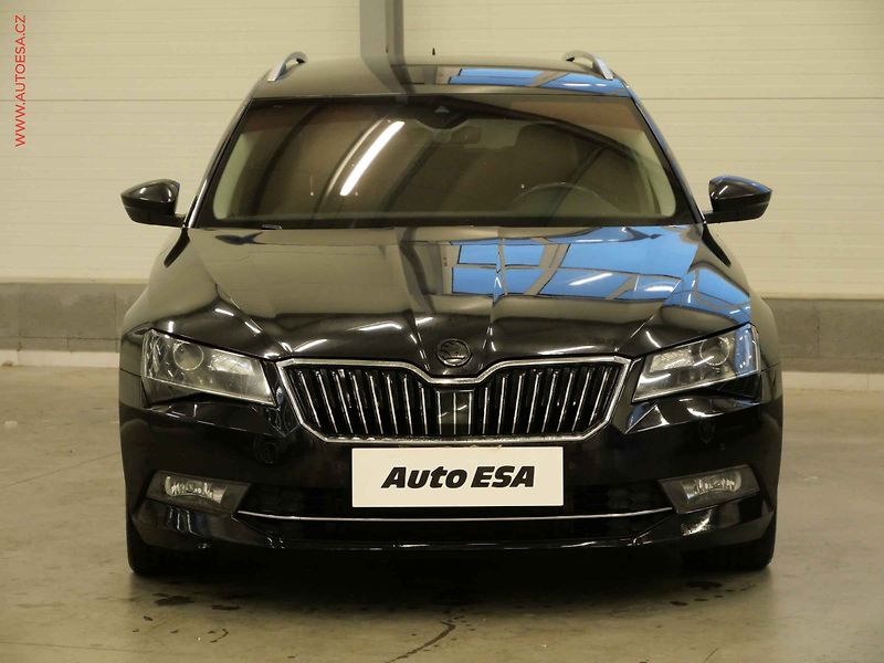 Škoda Superb (2016) 2.0, ČR, L&K, AT, navi - fotka 2 z 25