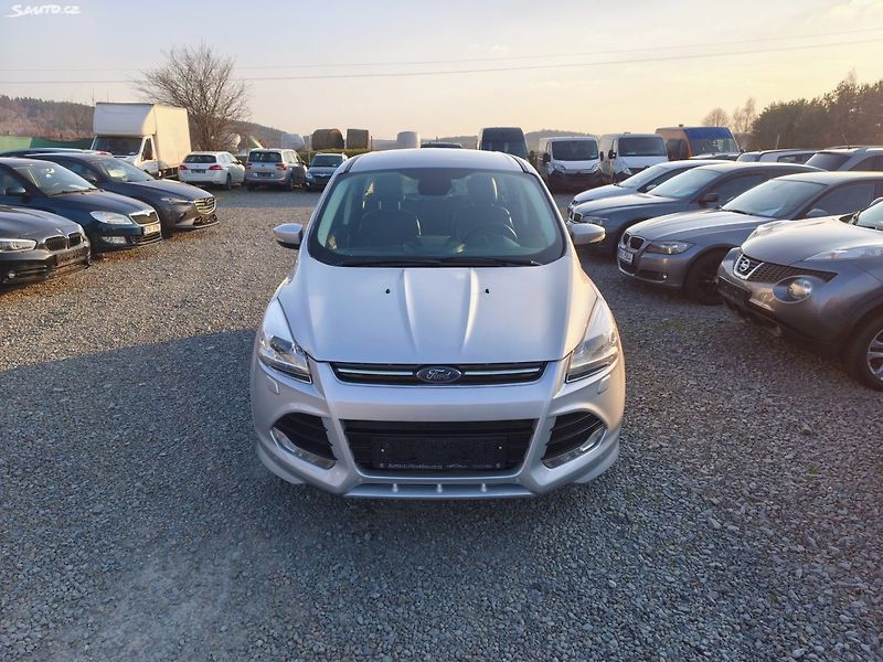 Ford Kuga (2016) - fotka 15 z 39