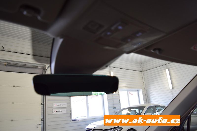 Volkswagen Tiguan 2.0 TDI LIFE 4 MOTION DSG  - fotka 50 z 57