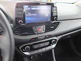 Hyundai i30 (2023) Komfort 1.0 T-GDI, ČR,1.maj - náhled 12