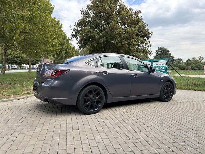 Mazda 6 2.5 Top Sport - fotka 12 z 31