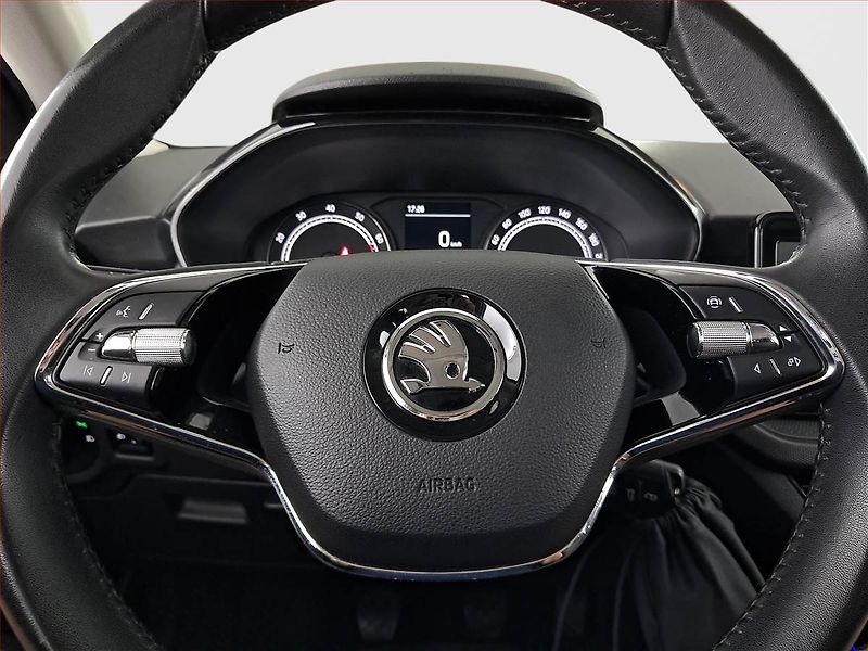 Škoda Fabia (2022) 1.0, Serv.kniha, Tempomat - fotka 15 z 18