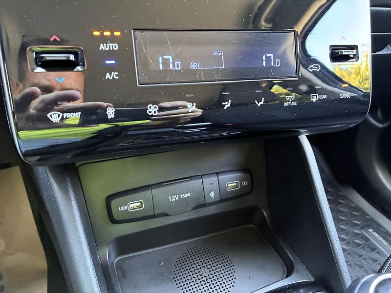 Hyundai Tucson 1.6T-GDi 110kW SMART TAŽNÉ     - fotka 21 z 31