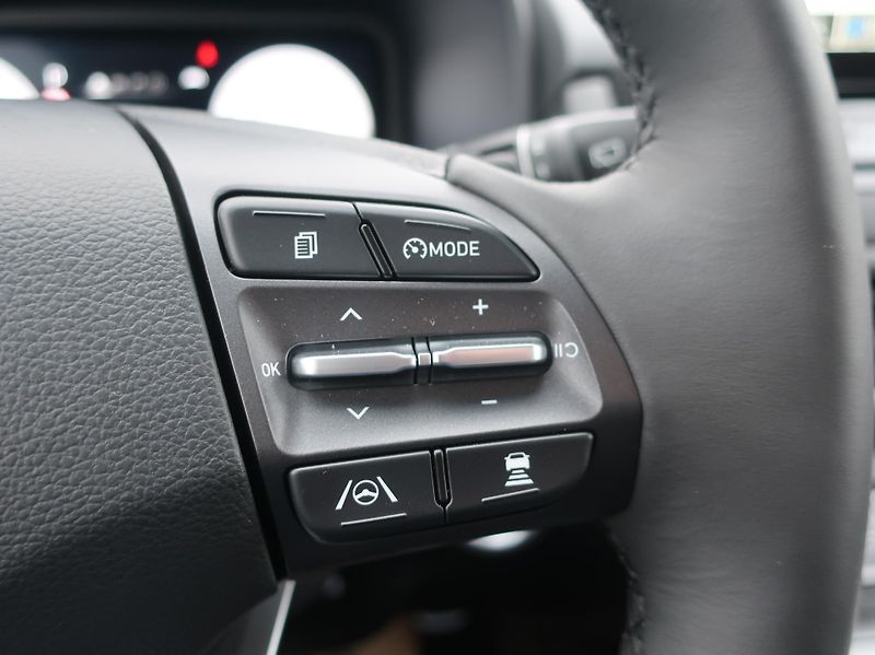 Hyundai Kona 65kWh-150KW POWER STYLE HEADUP - fotka 28 z 32