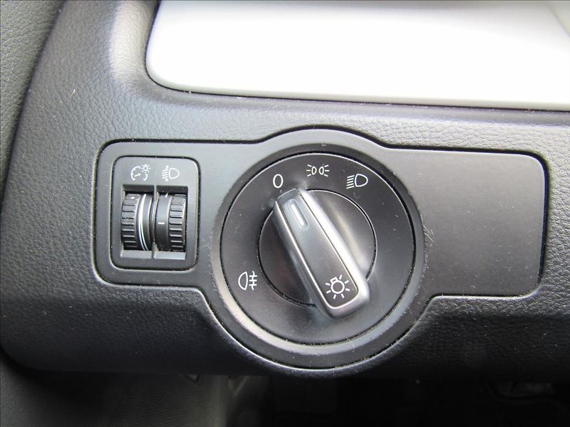 Volkswagen Passat 1,6 TDi 77kW Variant - fotka 25 z 30