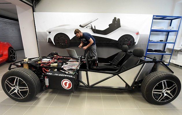StudentCar SCE.
