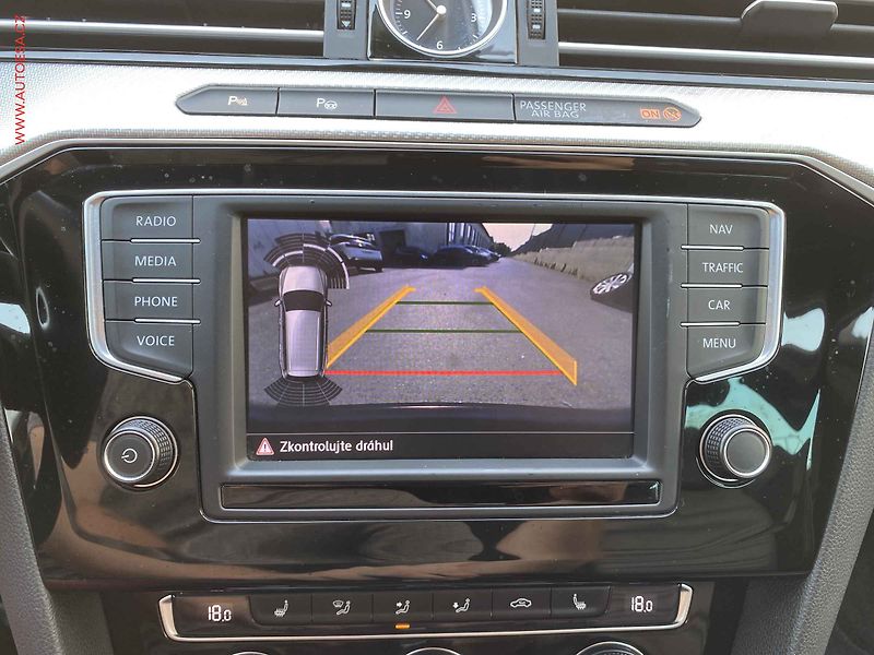 Volkswagen Passat (2016) 2.0 TDi 4Motion, R-Line, DSG - fotka 19 z 20