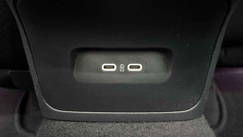 Škoda Octavia 2.0 TDI Style - fotka 21 z 27