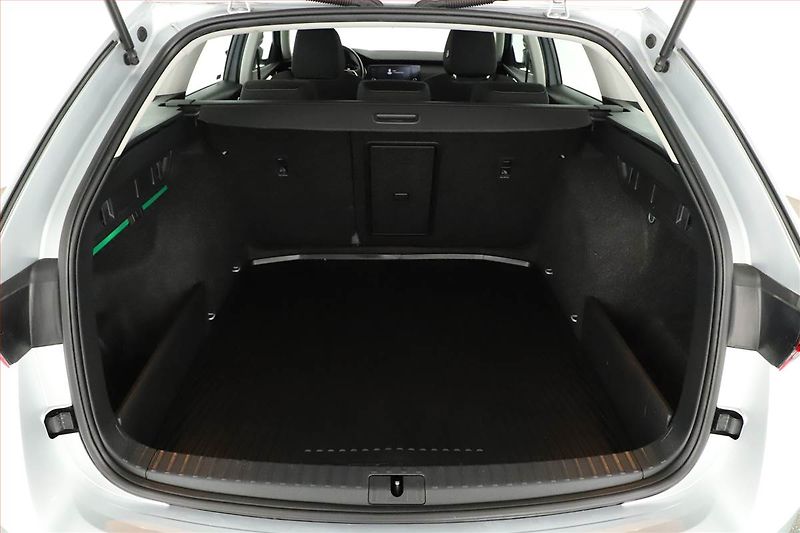 Škoda Octavia (2022) Ambition 2.0 TDI, ČR,1.maj - fotka 18 z 19