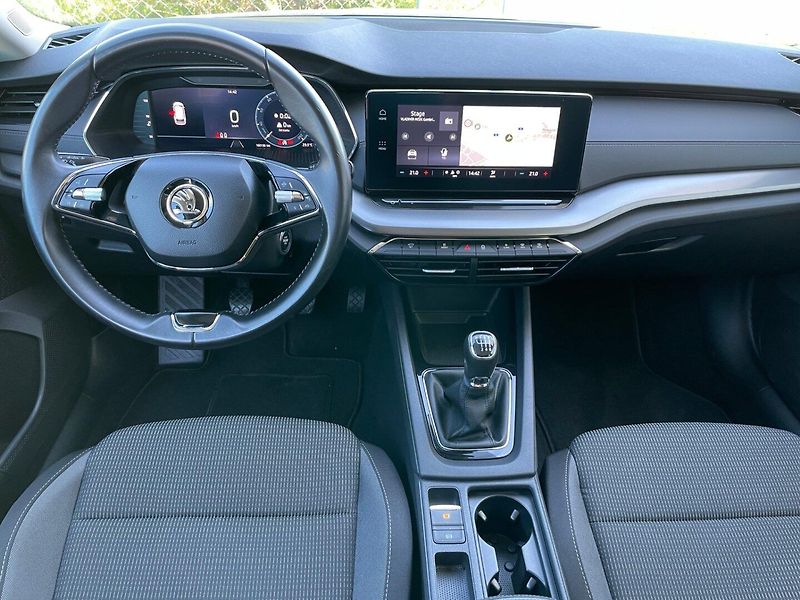 Škoda Octavia (2021) IV Com.2.0TDi Navigace! PDC! - fotka 15 z 36