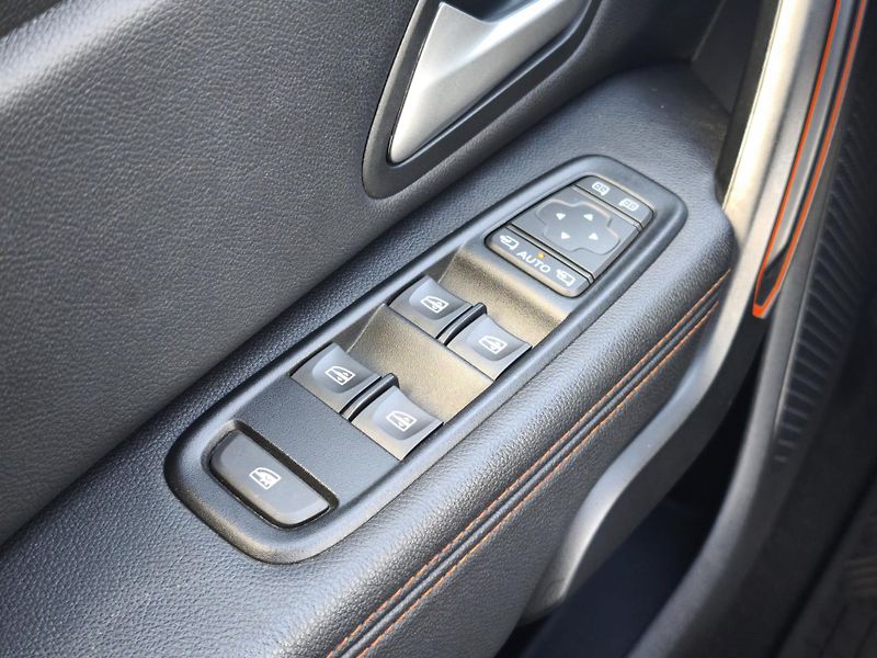 Dacia Duster 2023 ČR TCe 100 ECO-G Extreme - fotka 18 z 35