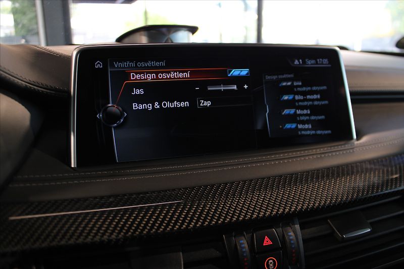 BMW X6 M 423kW CZ/1.Maj/AdLED/B&O - fotka 24 z 33