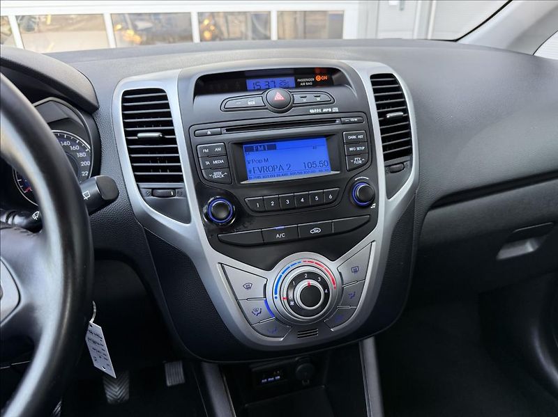 Hyundai ix20 1,4 i  Trikolor Essential - fotka 16 z 28