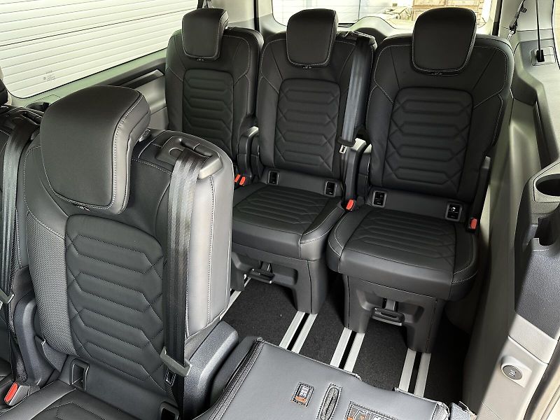 Ford Tourneo Custom - fotka 44 z 51