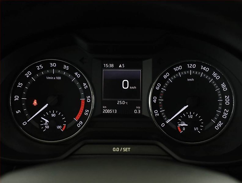 Škoda Octavia (2015) 2.0 TDI 4x4, 4X4, Serv.kniha - fotka 9 z 19