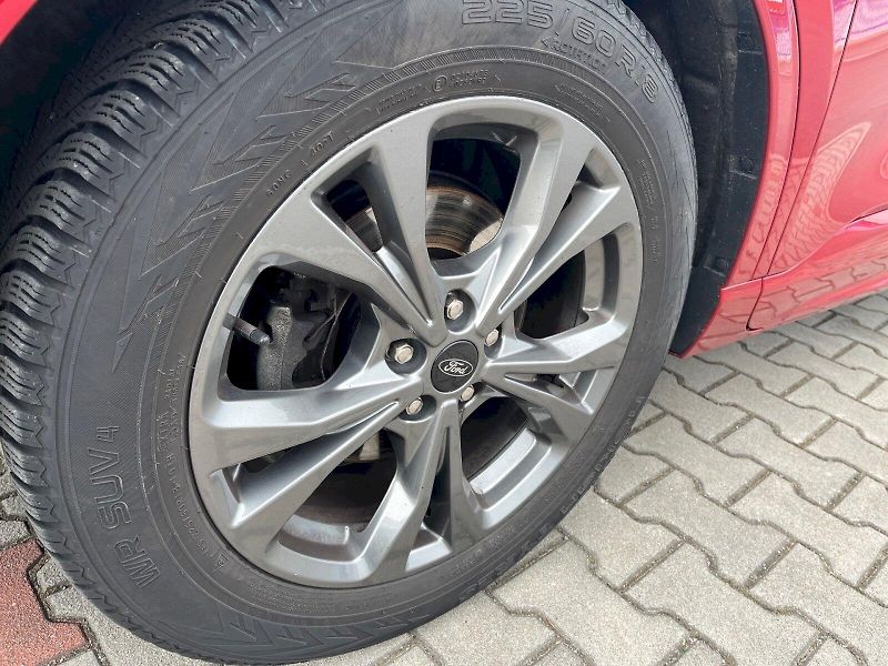 Ford Kuga (2021) - fotka 14 z 28