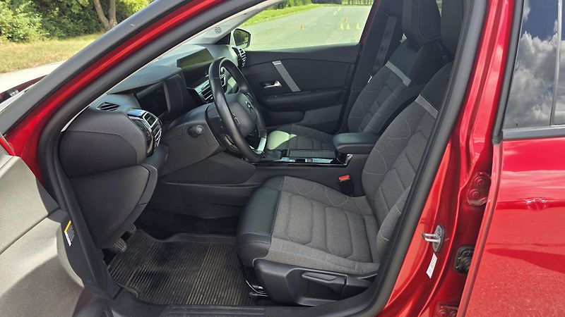Citroën C4 (2021) FEEL, Odpočet DPH, serv. kniha - fotka 16 z 38
