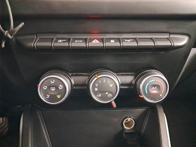 Dacia Duster (2021) Comfort 1.0 TCe, Serv.kniha - fotka 15 z 17