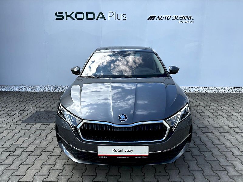 Škoda Octavia (2024) 1.5 TSI 110kW MHEV DSG Top Sel - fotka 4 z 33