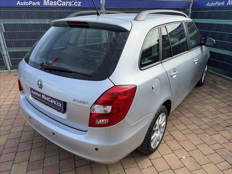 Škoda Fabia II 1.2 TSI Ambition - fotka 5 z 17