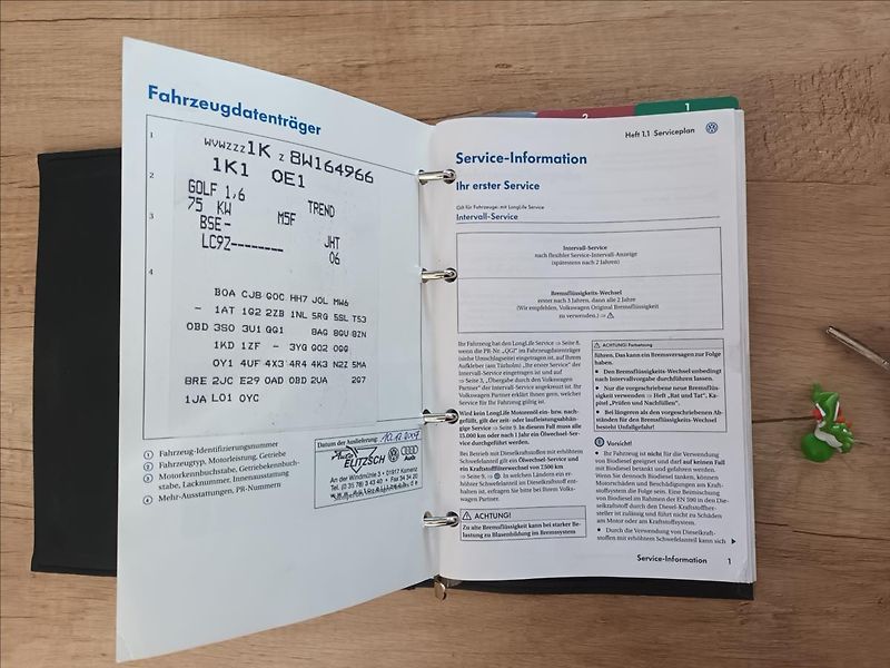 Volkswagen Golf 1,6 MPI,75KW,VÝHŘEV,DIGIKLIMA - fotka 34 z 39
