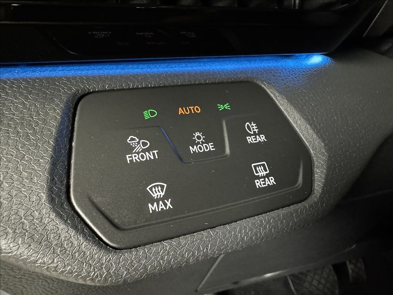 Volkswagen ID.4 Pro Performance IQ Light ACC - fotka 23 z 47