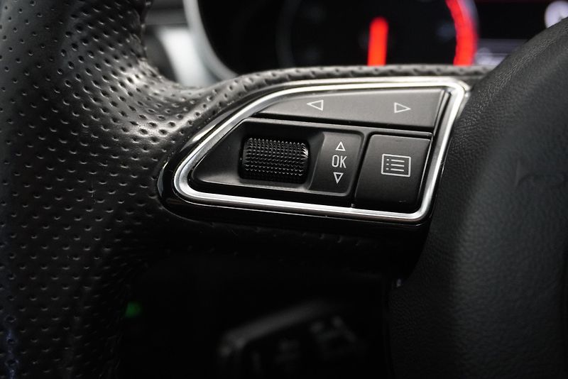 Audi A6 Avant 3.0TFSi 228 kW QUATTRO AUTOMAT - fotka 21 z 33