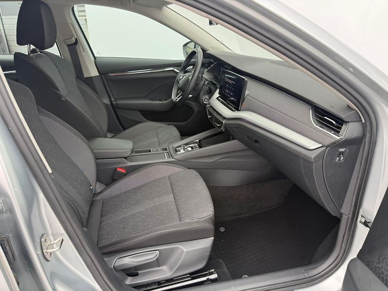 Škoda Octavia Style Plus 2.0 TSI 140kw 4x4 D - fotka 9 z 25