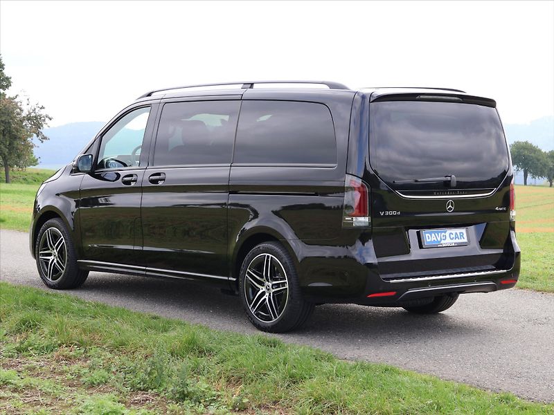 Mercedes-Benz Třídy V 2,0 300d 4Matic Long Exclusive - fotka 5 z 54