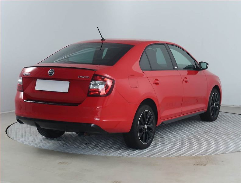 Škoda Rapid (2017) 1.0 TSI, Serv.kniha, Kůže - fotka 5 z 16