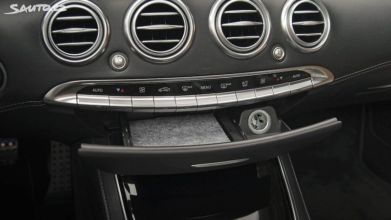 Mercedes-Benz Třídy S S63 AMG 4MATIC cabrio 585 PS - fotka 45 z 48