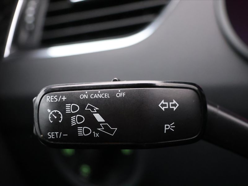 Škoda Octavia 1,6 TDI CZ Style LED Kessy - fotka 15 z 30