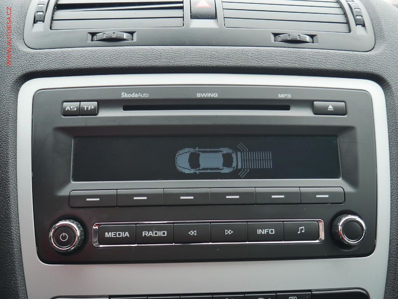 Škoda Octavia (2010) 1.2 TSi, Ambiente, TZ - fotka 12 z 19