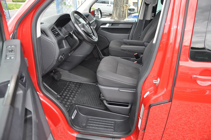 Volkswagen Caravelle 2.0TDi 150kW 4x4 A/T Liberty - fotka 5 z 21