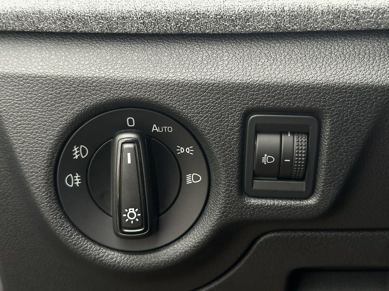Škoda Kamiq 1.0TSi 116PS Selection 2Z.KLIM - fotka 13 z 37