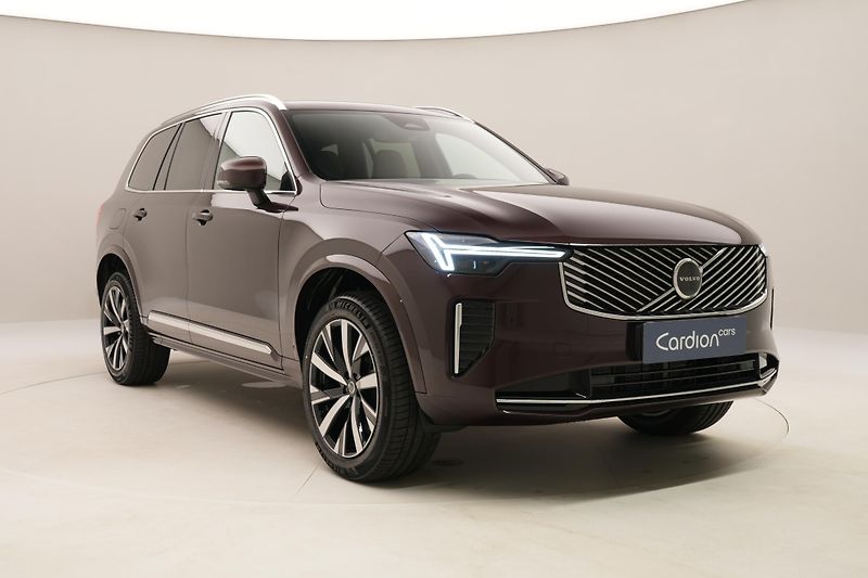 Volvo XC90 (2026) B5 AWD AUT CORE 7míst - fotka 14 z 56