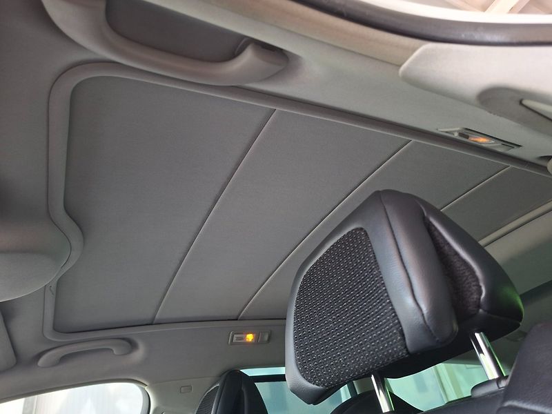 Citroën C5 (2011) TOURER 2.0HDi 120kW AUT - fotka 21 z 49