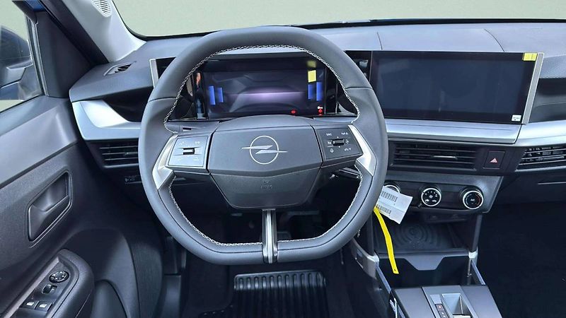 Opel Frontera (2026) Edition Hybrid 1.2 TURBO (81kW - fotka 16 z 23