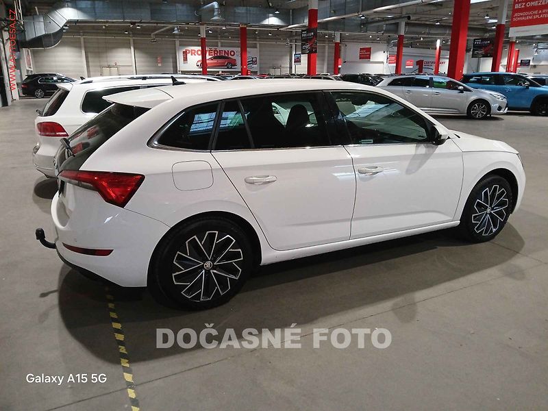 Škoda Scala (2021) 1.0 TSi, 2.maj,ČR, DSG, LED - fotka 2 z 3