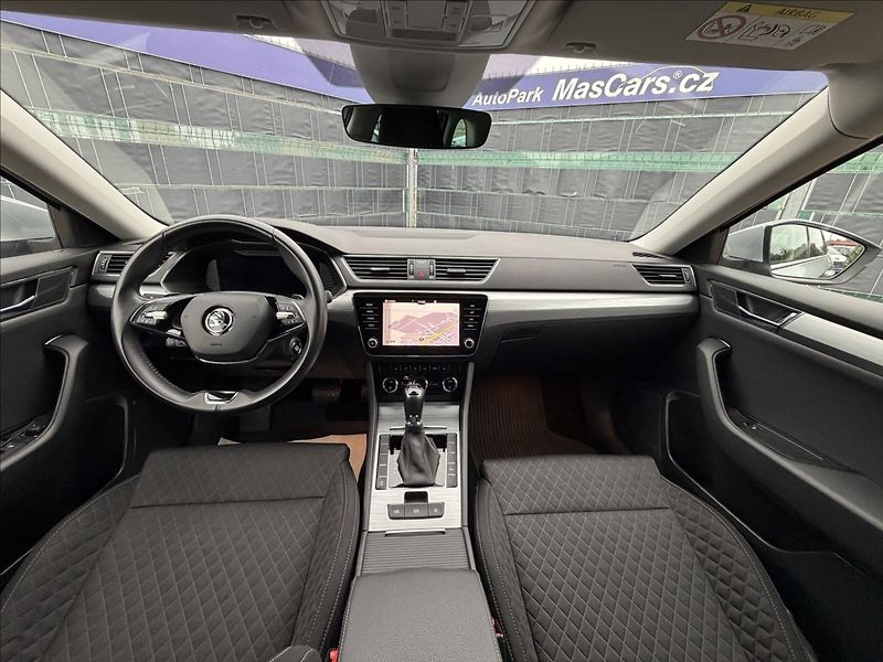 Škoda Superb 2.0 TDI Ambition/Virtual/ACC - fotka 7 z 25