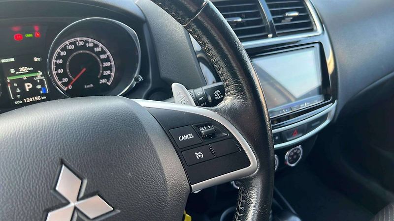 Mitsubishi ASX 2.2 Di-D (110kW) 4WD AT6/8234 - fotka 17 z 50