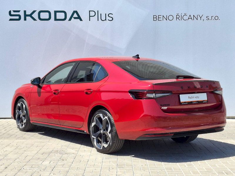 Škoda Superb (2025) iV SportLine DSG 1,5TSi 150kW - fotka 11 z 35