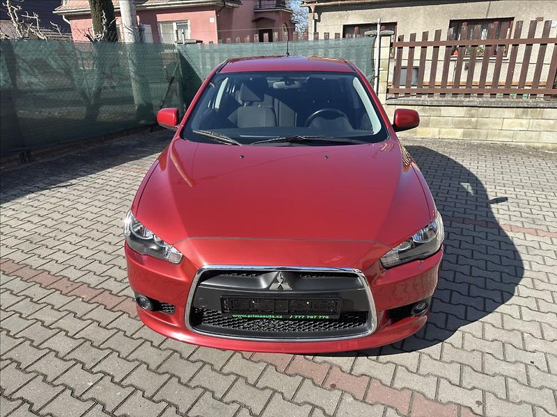 Mitsubishi Lancer 1,8 - fotka 10 z 20