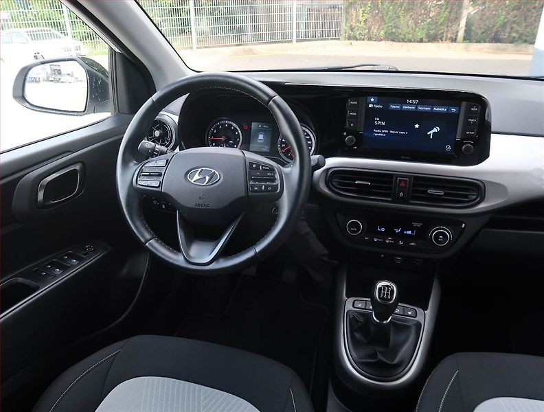 Hyundai i10 (2021) Style 1.0, Serv.kniha - fotka 7 z 20