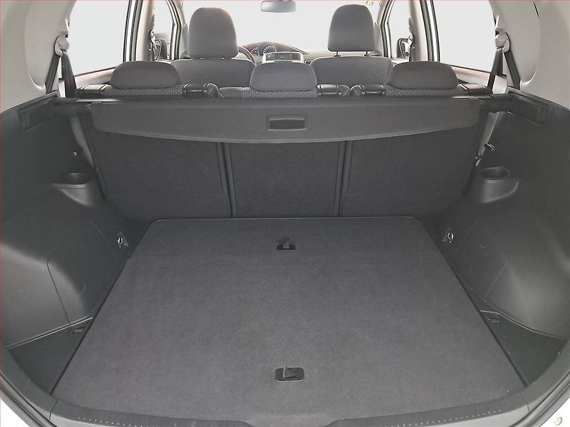 Toyota Verso (2013) 1.8 Valvematic, Automat - fotka 14 z 17