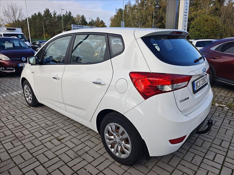 Hyundai ix20 1,6 i CVVT  Trikolor Essential - fotka 4 z 21