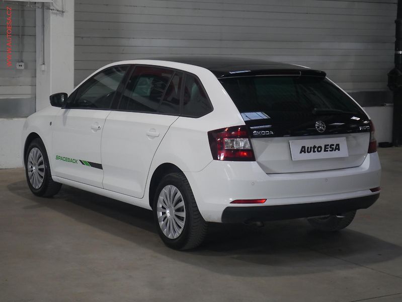 Škoda Rapid (2014) 1.2 TSI, Panorama - fotka 6 z 18