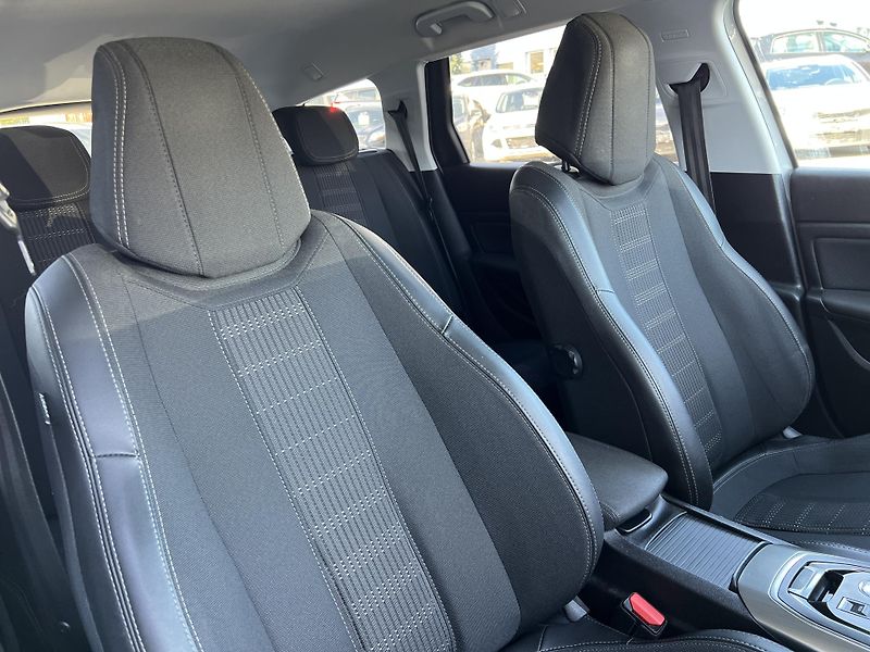 Peugeot 308 1.5HDi KLIMA KAMERA NAVI ALU - fotka 34 z 44